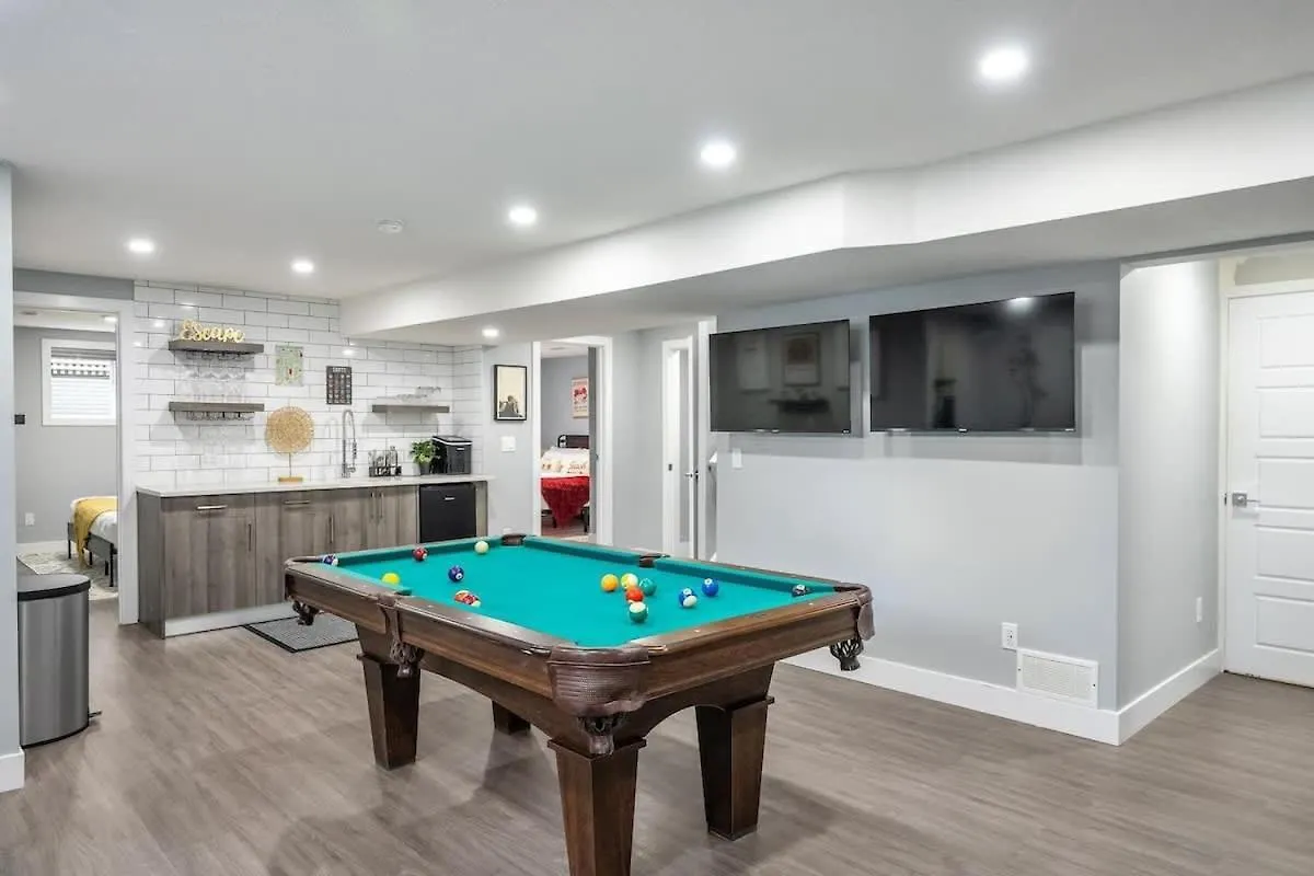 度假居 卡加利The Experience - Pool Hot Tub Theater Games Rm Pub别墅