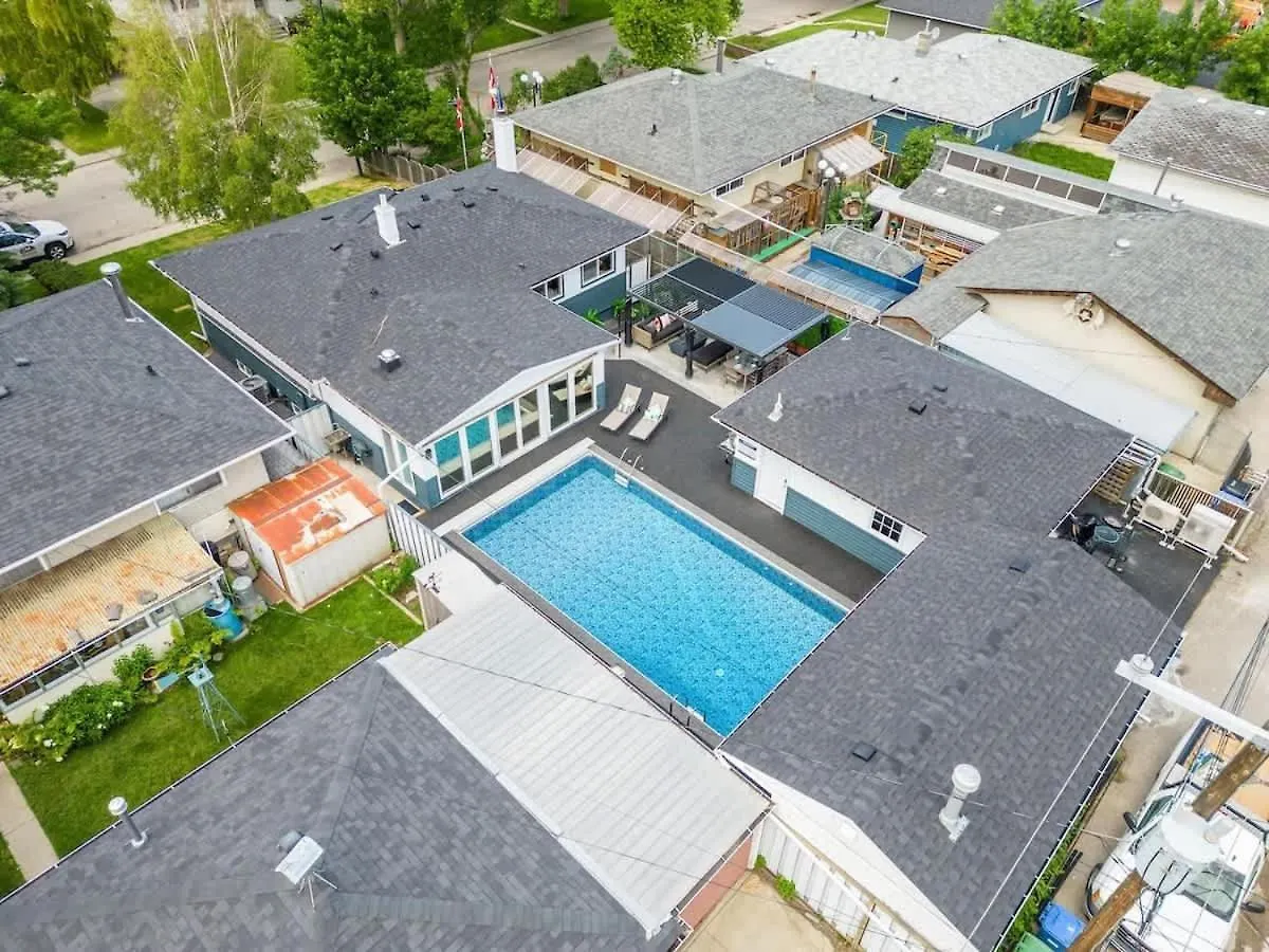 卡加利The Experience - Pool Hot Tub Theater Games Rm Pub别墅 卡加利